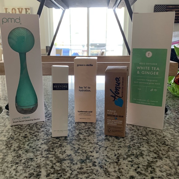 Other - **SOLD** Beauty Items & Reed Diffuser & Facial
